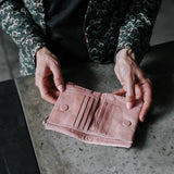 Dusky Purse