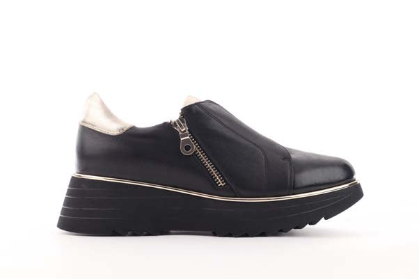 Heggie Black Patent Gold