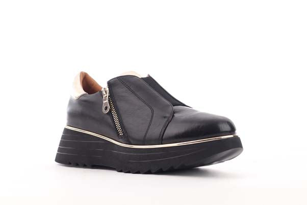 Heggie Black Patent Gold