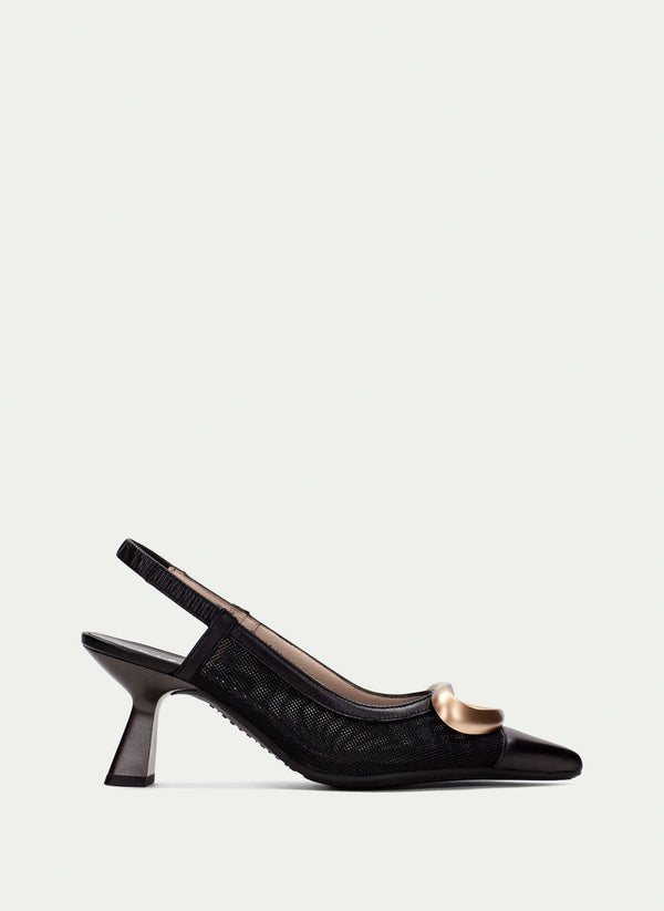 HV253957 Nova Black
