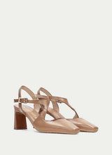Amapola Almond HV264667