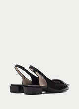 Lila Black HV264849