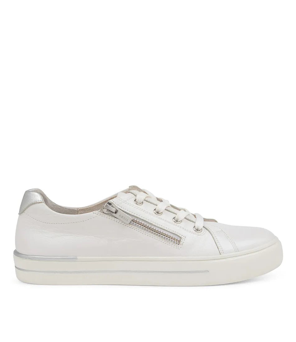 Audry White Silver